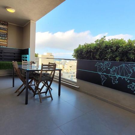 דירות סיינט פול ביי Stylish - Modern - Large Terrace - 2 Bed - 200 M From Sea - Fully Air Con מראה חיצוני תמונה