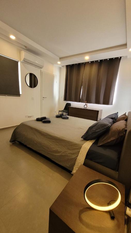 דירות סיינט פול ביי Stylish - Modern - Large Terrace - 2 Bed - 200 M From Sea - Fully Air Con מראה חיצוני תמונה
