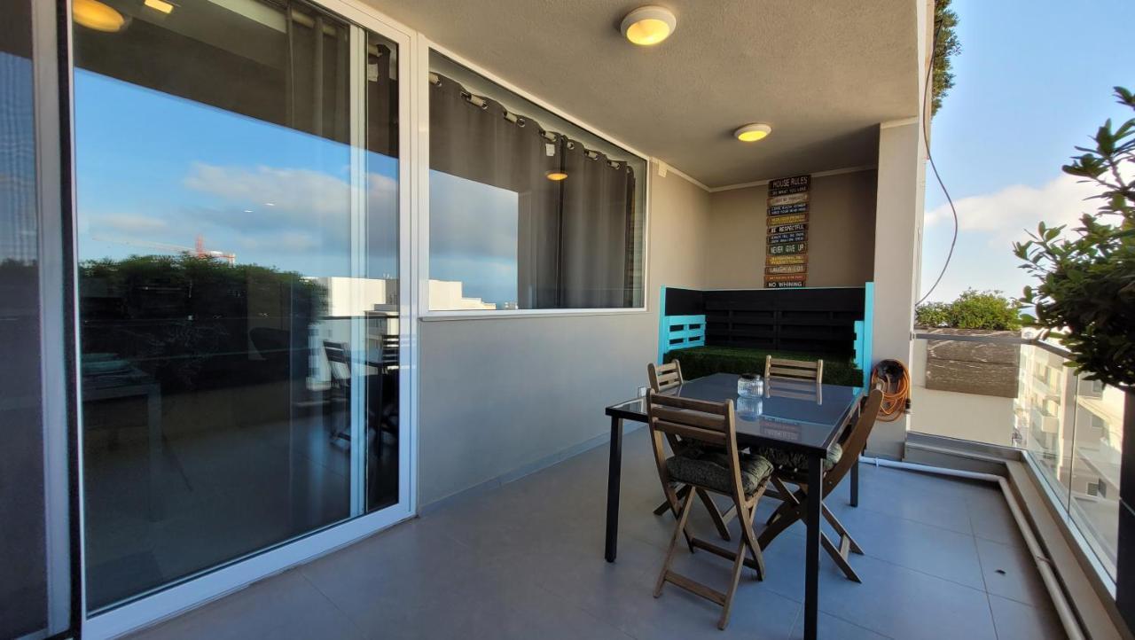 דירות סיינט פול ביי Stylish - Modern - Large Terrace - 2 Bed - 200 M From Sea - Fully Air Con מראה חיצוני תמונה